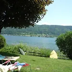 Daniela Seeblick Haus Hänsel Gretel Am Ossiacher See, Hallenbad, Skiarena Gerlitzen * Stiegl