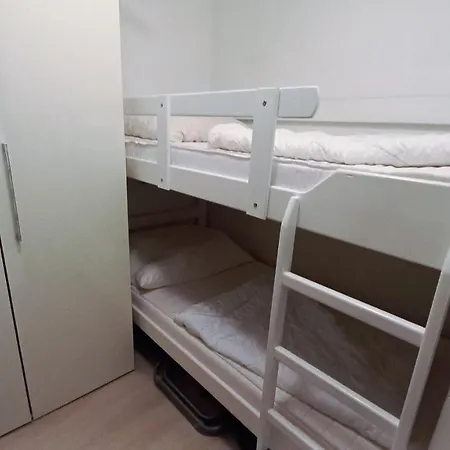 Apartment Daniela Seeblick Haus Haensel Gretel Am Ossiacher Mit Direktem Seezugang, Hallenbad *