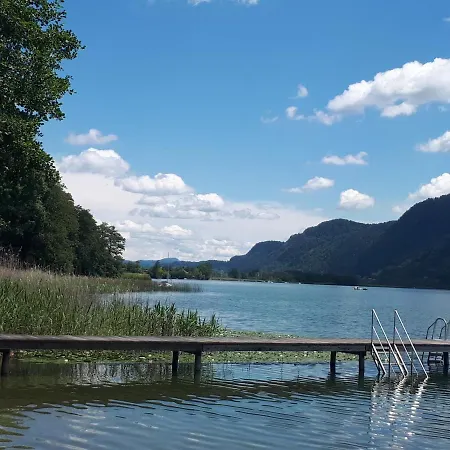 Daniela Seeblick Haus Haensel Gretel Am Ossiacher Mit Direktem Seezugang, Hallenbad