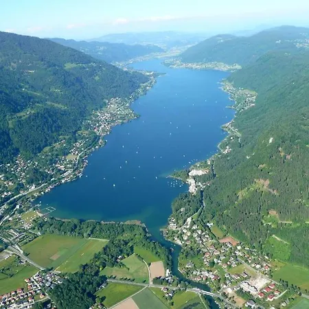 Daniela Seeblick Haus Haensel Gretel Am Ossiacher Mit Direktem Seezugang, Hallenbad